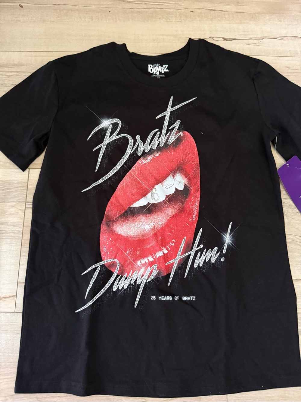 Bratz dump him graphic Tshirt